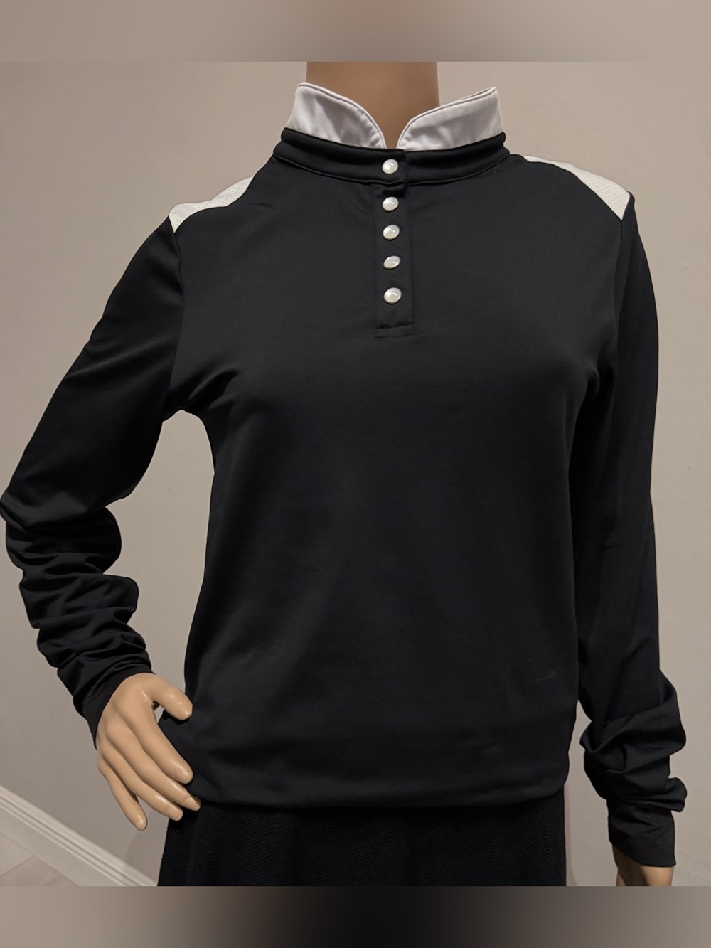 Free Ride Equestrian. The Devon Show Shirt. Four way stretch size XL. Runs small